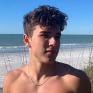 Dylan Nichols, 23 (TikTok明星)