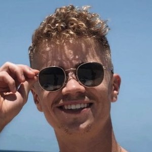 Dylan Page image 7
