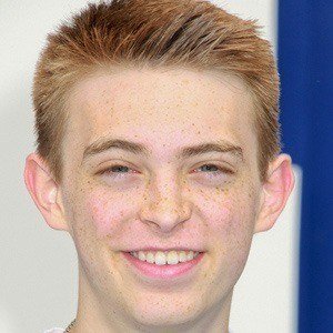 Dylan Riley Snyder, 27 (电视演员)