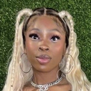 Dyme Galore (TikTok Star) - Age, Birthday, Bio, Facts, Family, Net