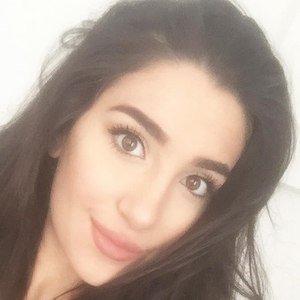 Ebru Acikyol image 4