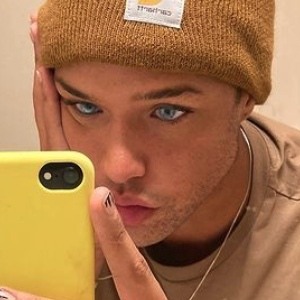 Ebtpapa, 19 (TikTok Star)