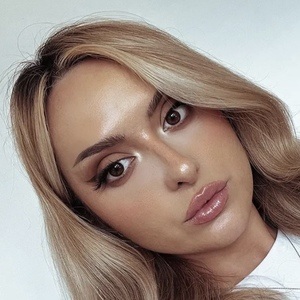 Edith Mair, 31 (TikTok明星)