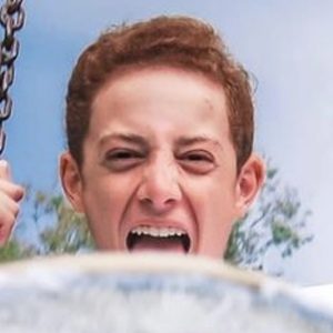 Eduardo Sacal, 24 (TikTok明星)