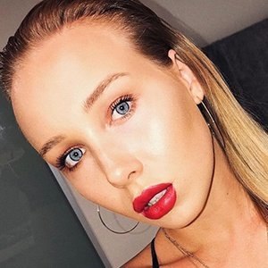 Edyn Mackney, 29 (Model)