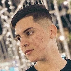 Efrén Camacho, 21 (TikTok明星)