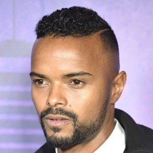 Eka Darville image 3