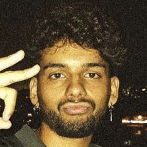 El Cachondo, 25 (YouTube Star)