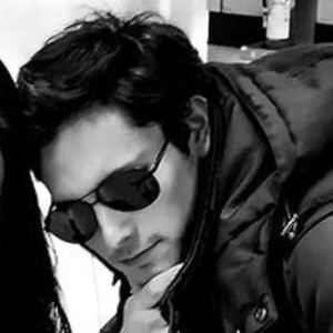 El Magnum, 30 (YouTube Star)