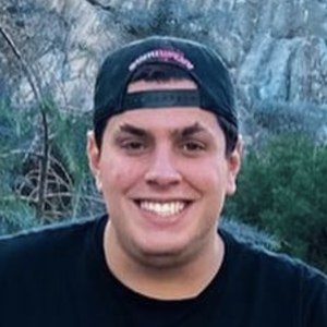 El Portu, 29 (YouTube Star)