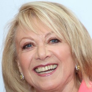 Elaine Paige, 77 (舞台女演員)
