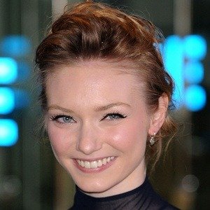 Eleanor Tomlinson, 33 (Attrice di film)