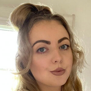 Eleanor Wilkes, 29 (TikTok Star)