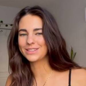Elena Taber image 7