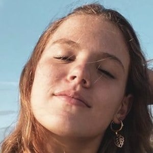 Eleonor Caires, 20 (Star d'Instagram)