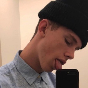 Elias Pauley, 25 (Instagram明星)