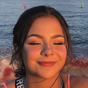 Elina Anker, 22 (TikTok Star)