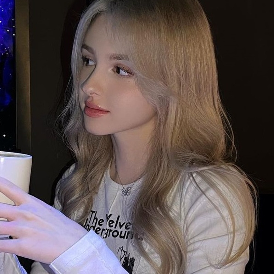 Elina Karimova (YouTube Star) - Age, Birthday, Bio, Facts, Family, Net
