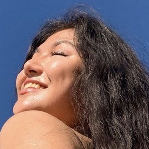 Elina Meng, 25 (TikTok Star)