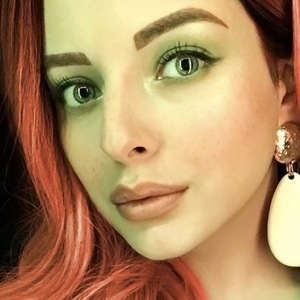 Elina Podporina, 31 (化妆师)