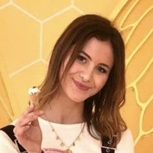 Elina Yael, 24 (TikTok Star)