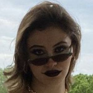 elinayael_, 24 (TikTok Star)