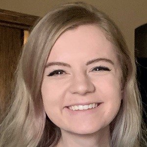Elise Ecklund, 28 (YouTube Star)