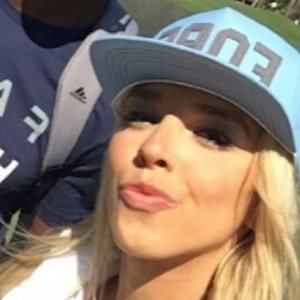 Elise Lobb, 30 (YouTube Star)