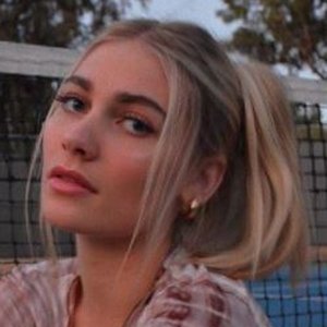 Elissa Deheart image 5