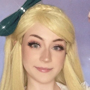 Elissa Kathryn, 22 (TikTok Star)