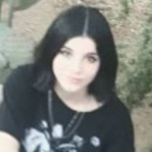 Elizabeth Bernal, 17 (TikTok明星)