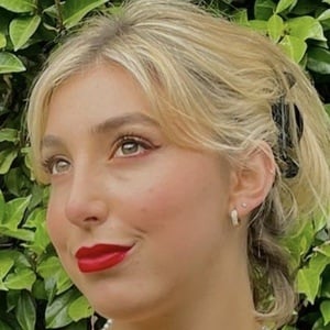 Elizabeth Donzis image 6