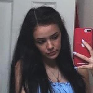 Elizabeth Hale, 23 (TikTok Star)
