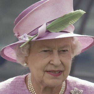Elizabeth II image 7