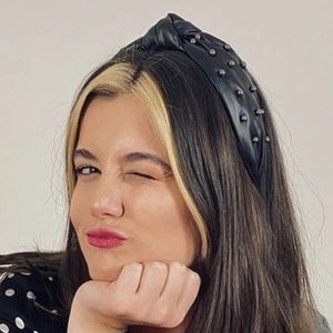 Elizabeth Kiss, 22 (TikTok Star)