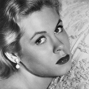 Elizabeth Montgomery (1933 - 1995) (TV Actress)