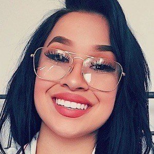 Elizabeth Pelayo, 30 (Instagram明星)