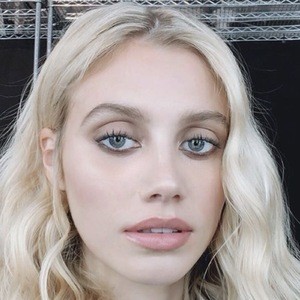 Elizabeth Seward, 25 (Model)