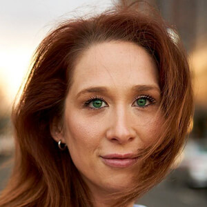 Elizabeth Thompson image 5