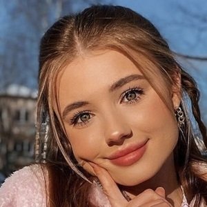 Elizabeth Vasilenko image 5