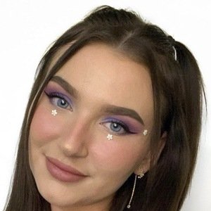 Elizabeth Zaks, 29 (Instagram Star)