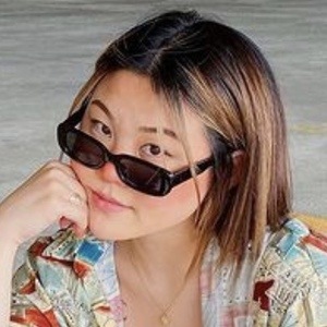 Ella Cavellier, 23 (Estrella de TikTok)