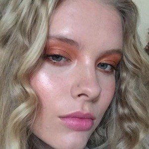 Ella Flood, 26 (模特)