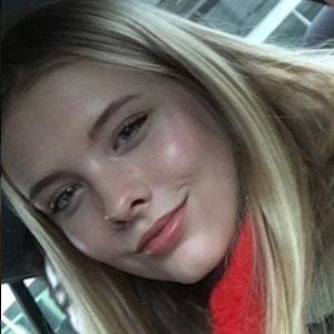 Ella Flood, 26 (Model)