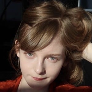 Ella Freya, 28 (Star d'Instagram)