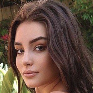 Ella Orten, 25 (TikTok Star)