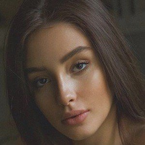 Ella Orten, 25 (TikTok Star)