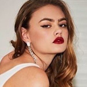 Ella Ross, 29 (Người mẫu)