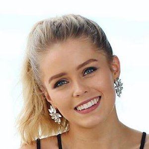 Ella Victoria, 27 (YouTube Star)