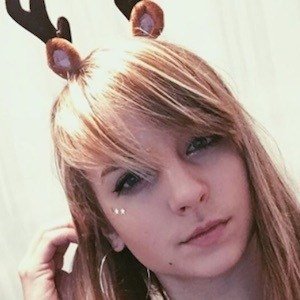 Elle Lotherington, 29 (其他)